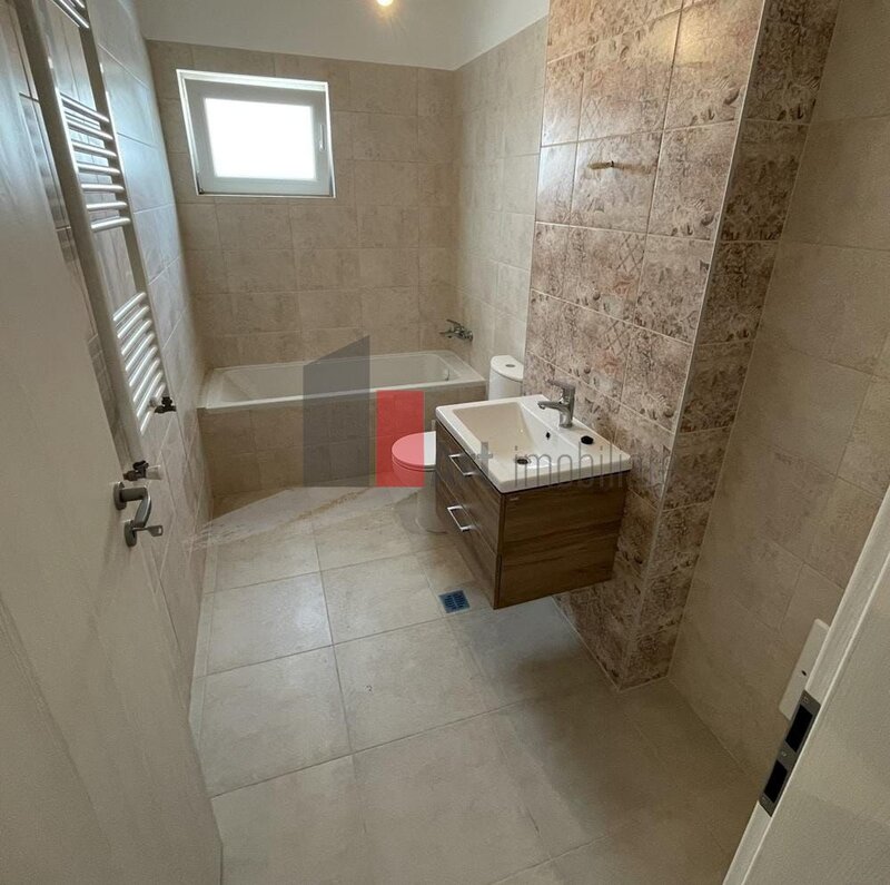 Vanzare apartament cu centrala Bd. Metalurgiei - Piata de Gros